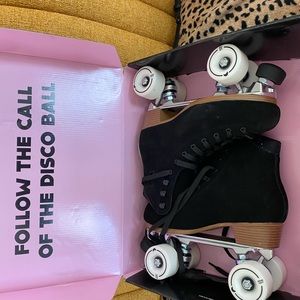 Moonlight moon boot roller skates night fever